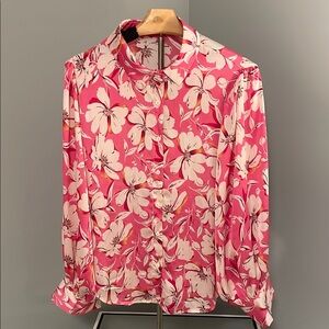 Q2 Pink Floral Women’s Button Down Blouse EUC
